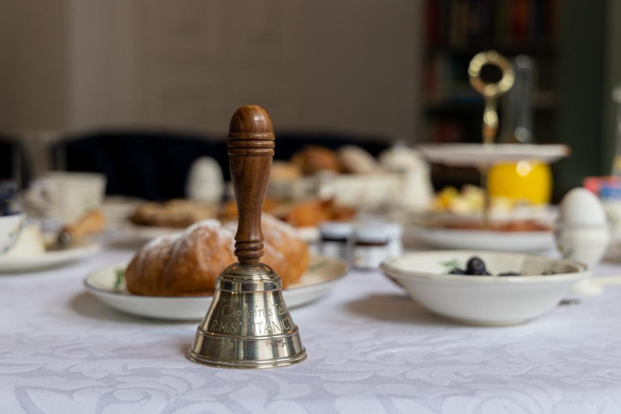 De Jonge Barones Bed & Breakfast Beetsterzwaag Luaran gambar