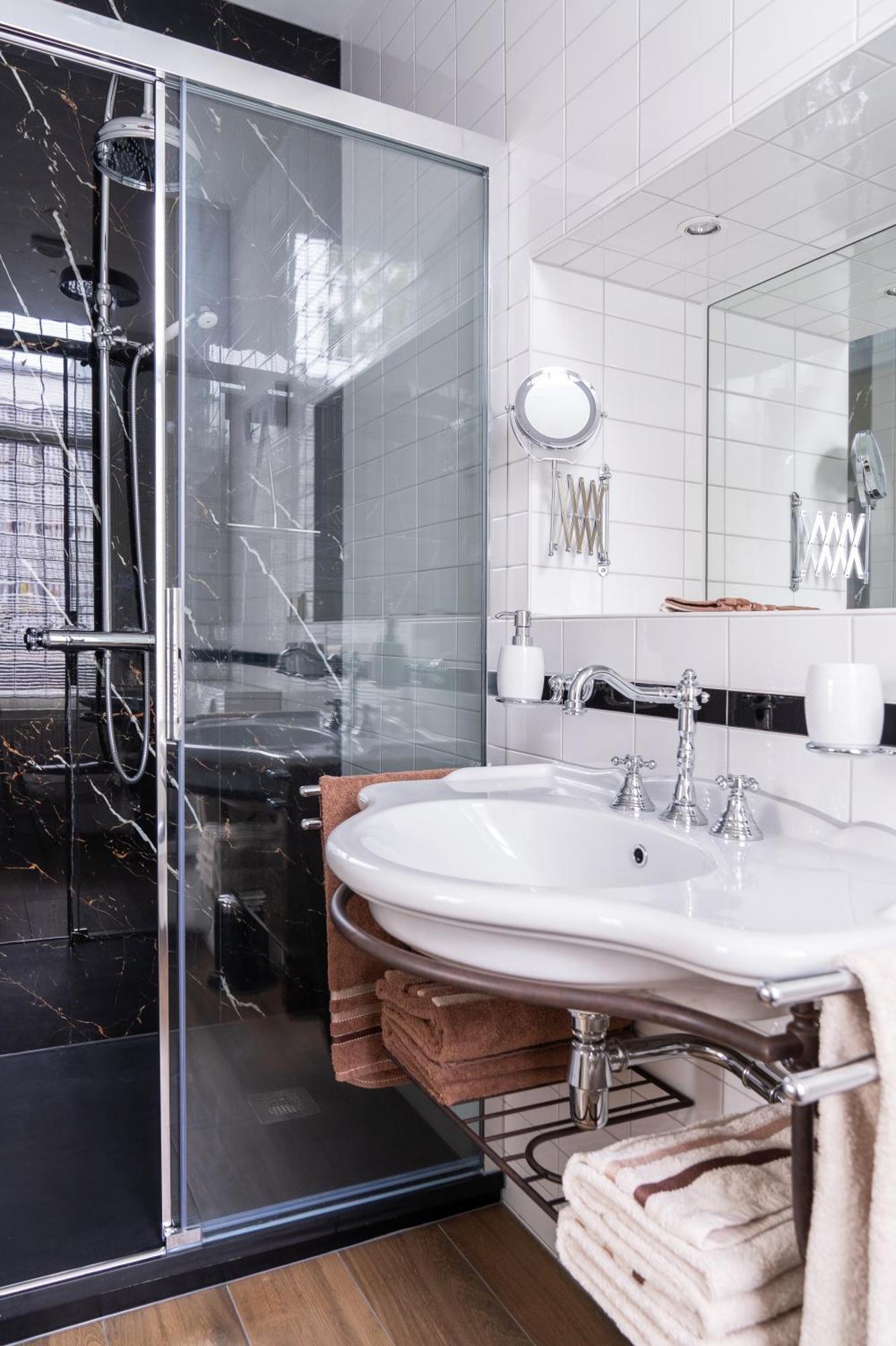 De Jonge Barones Bed & Breakfast Beetsterzwaag Luaran gambar