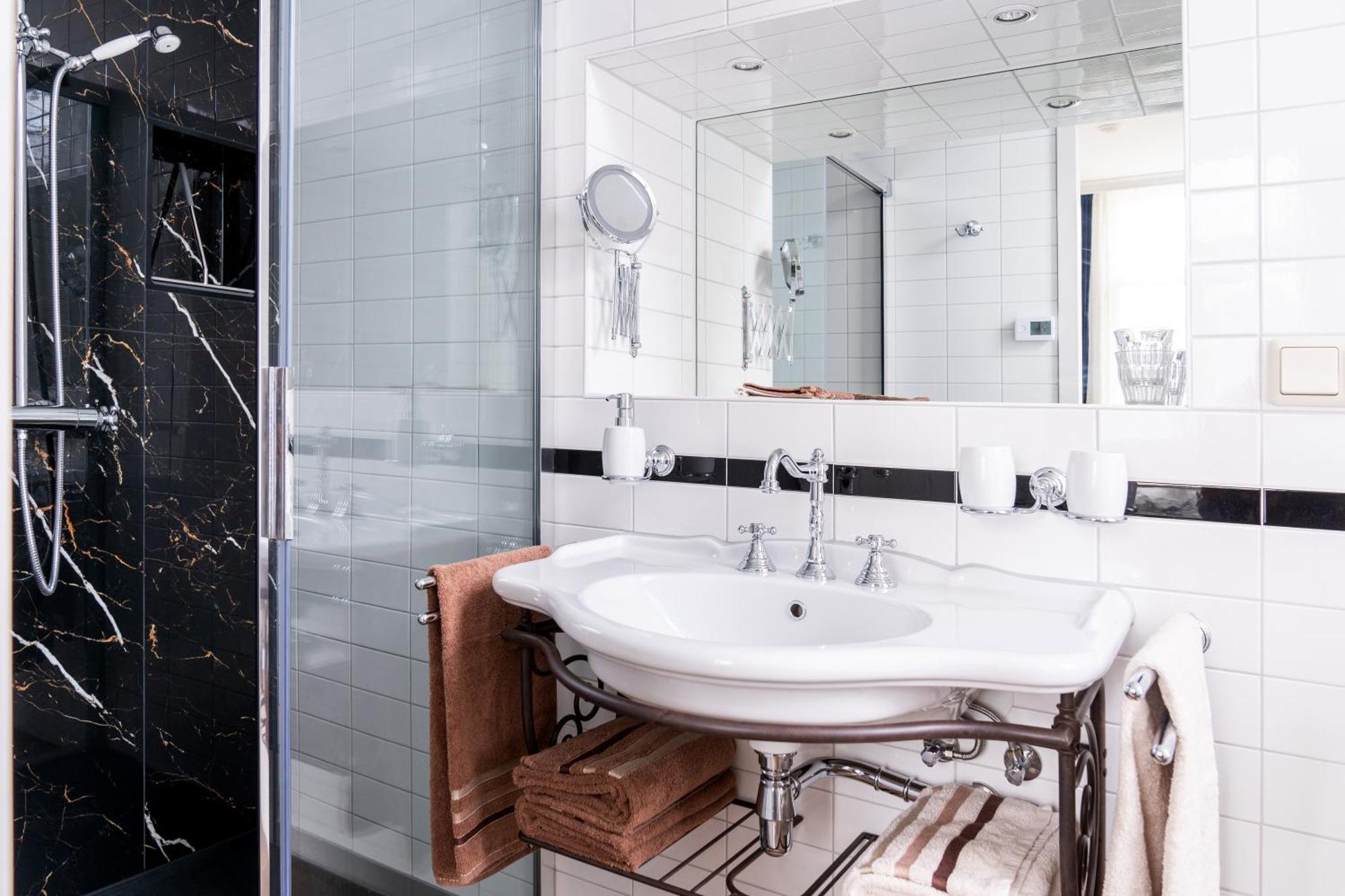 De Jonge Barones Bed & Breakfast Beetsterzwaag Luaran gambar
